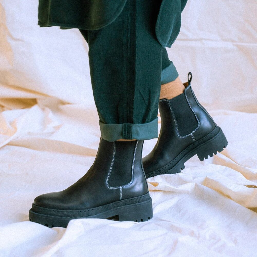 NWOT Shoe the Bear Iona Chelsea Boot Leather BLACK - US Size 7 / EU 38